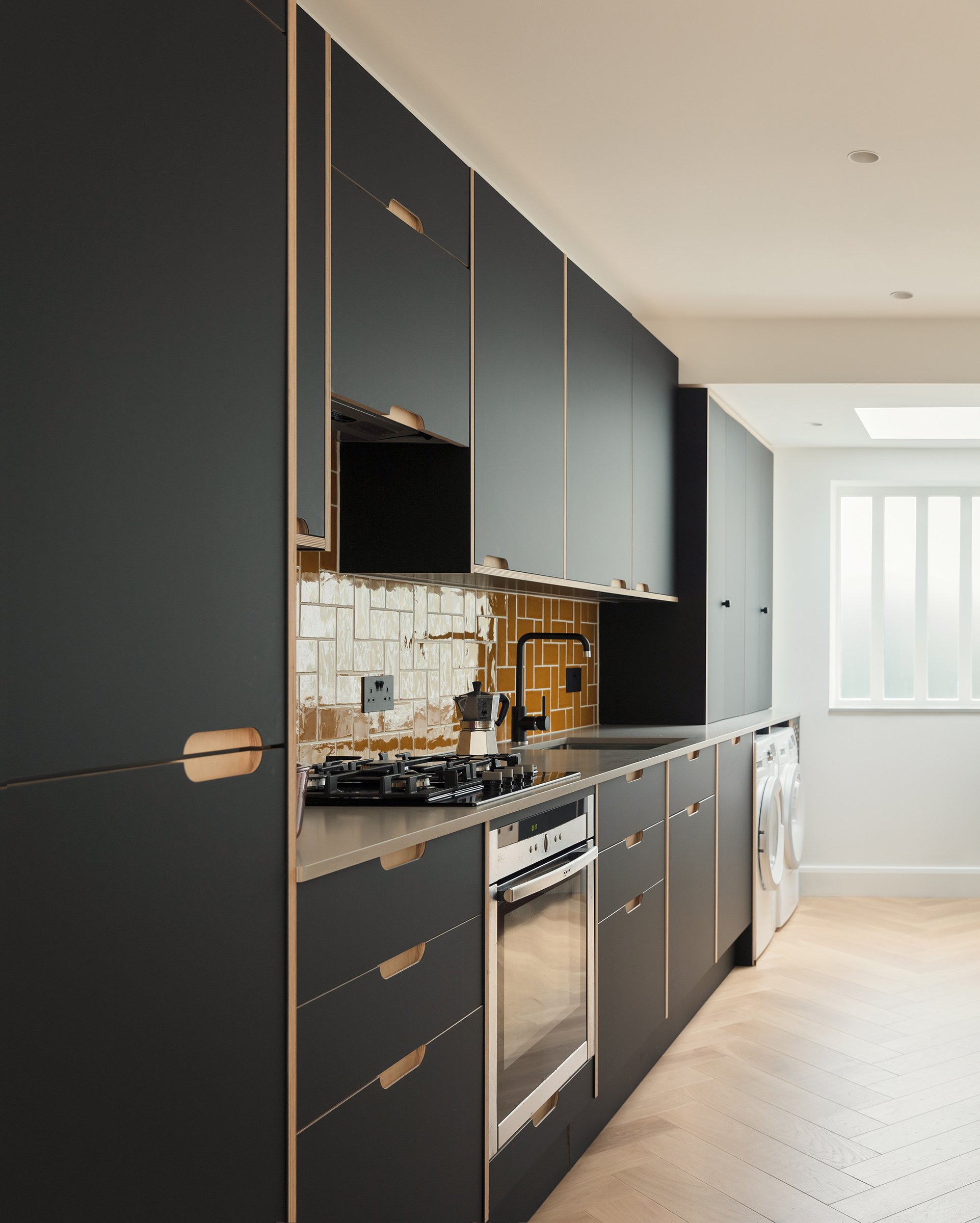4-dulwich-bungalow-house-kitchen-interior-design-architecture-london-uk-rider-stirland-architects.jpg