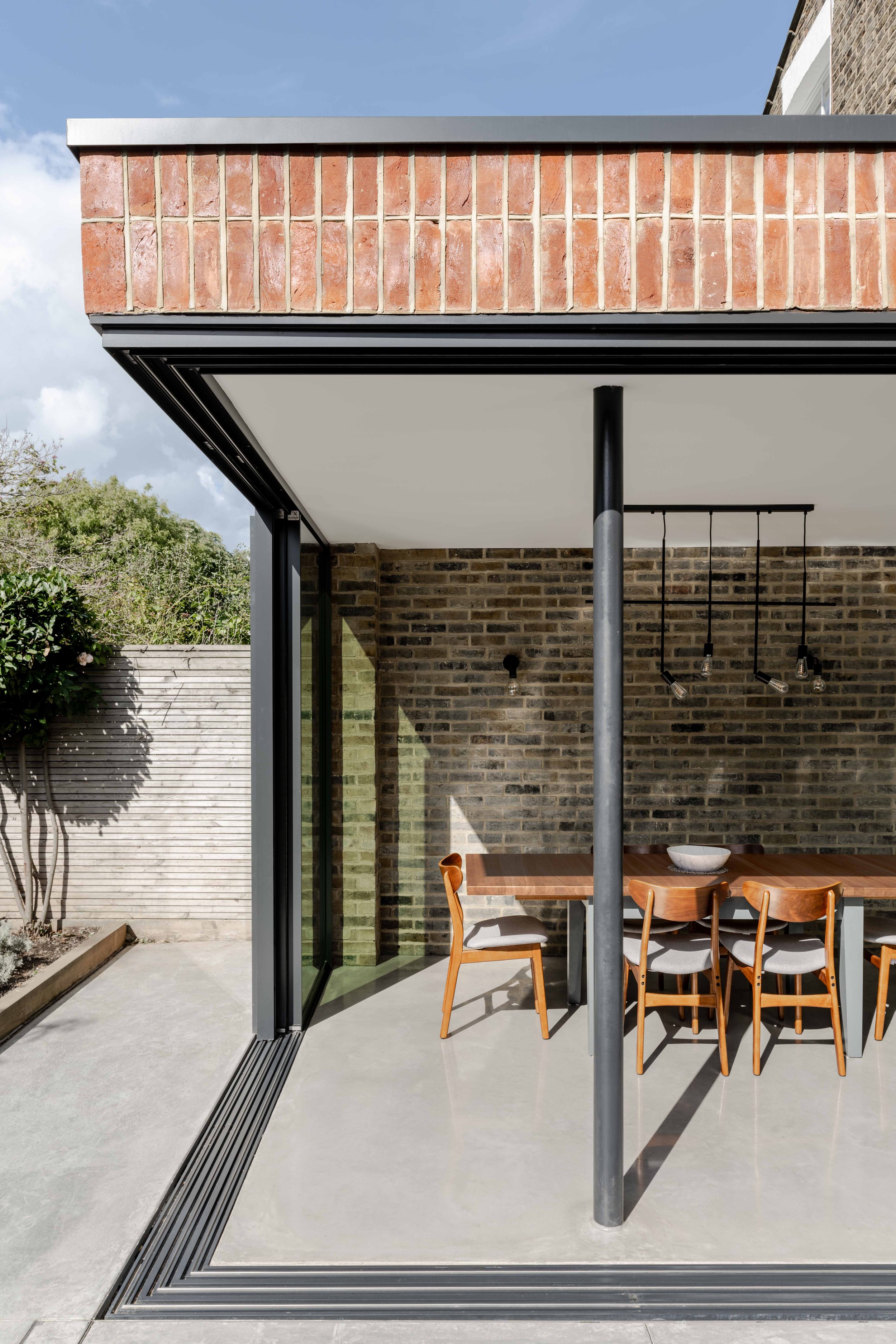 4-dulwich-house-victorian-semi-kitchen-extension-opening-corner-architecture-lambeth-london-uk-rider-stirland-architects.jpg