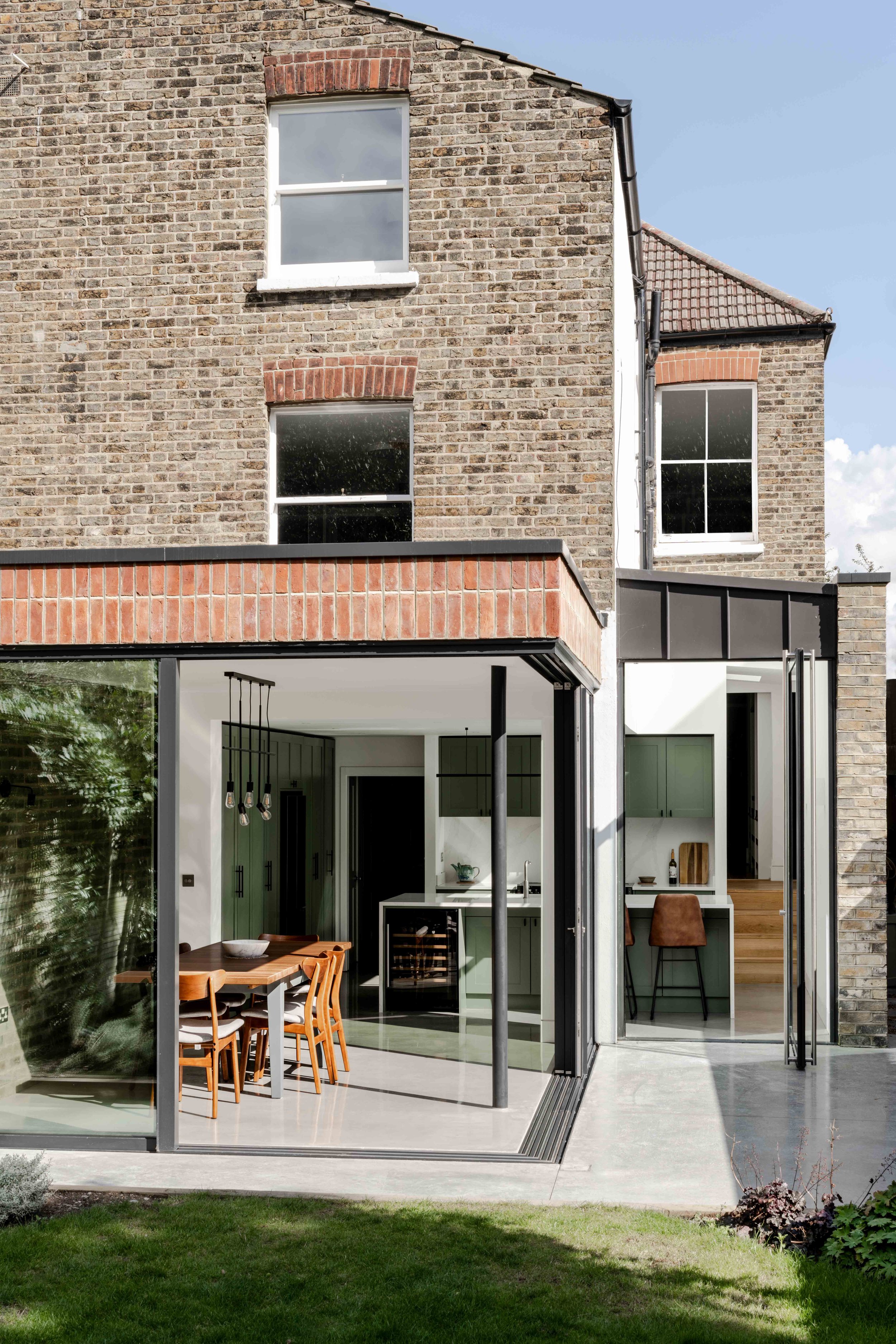 15-dulwich-house-victorian-semi-kitchen-extension-exterior-rear-architecture-lambeth-london-uk-rider-stirland-architects.jpg