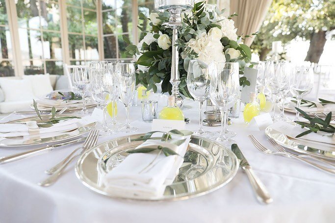 Beautiful details that make the difference 🤍 

Location : @villaantichemura 
Photographer : @francesco_quaglia_photographer 
Videographer : @_editstudio_ 
Floral design : @weddingflowers.castellano 
Menus and stationery : @lilacandwhite 

#sophistic