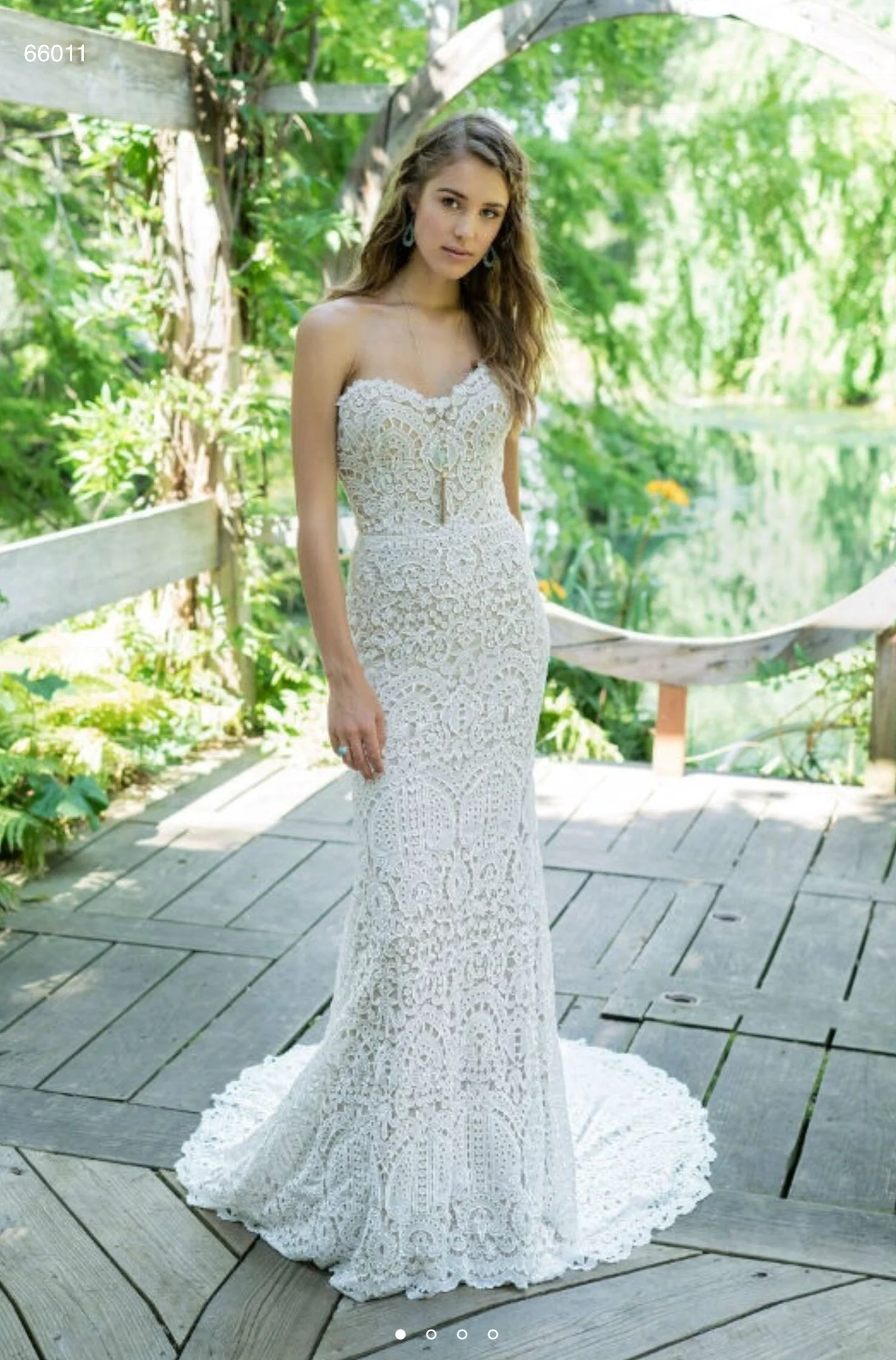 Style 66011 - available in Ivory/ Ivory