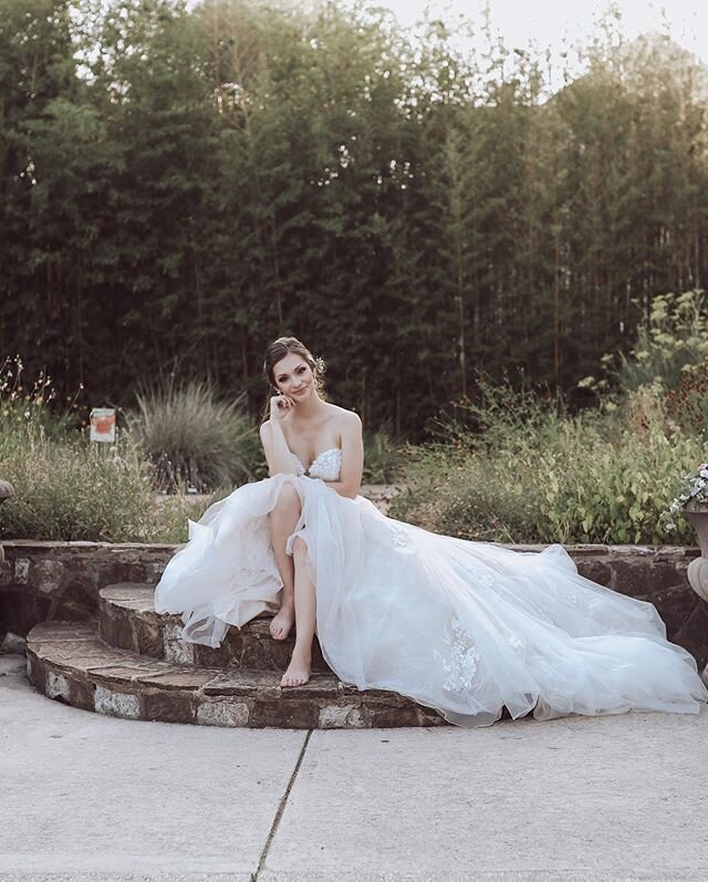 We still cannot get over this gorgeous styled shoot 🥰❤️