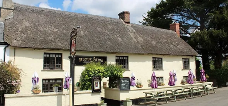 Drewe Arms, Drewsteignton with Cogs and Wheels 🍻 