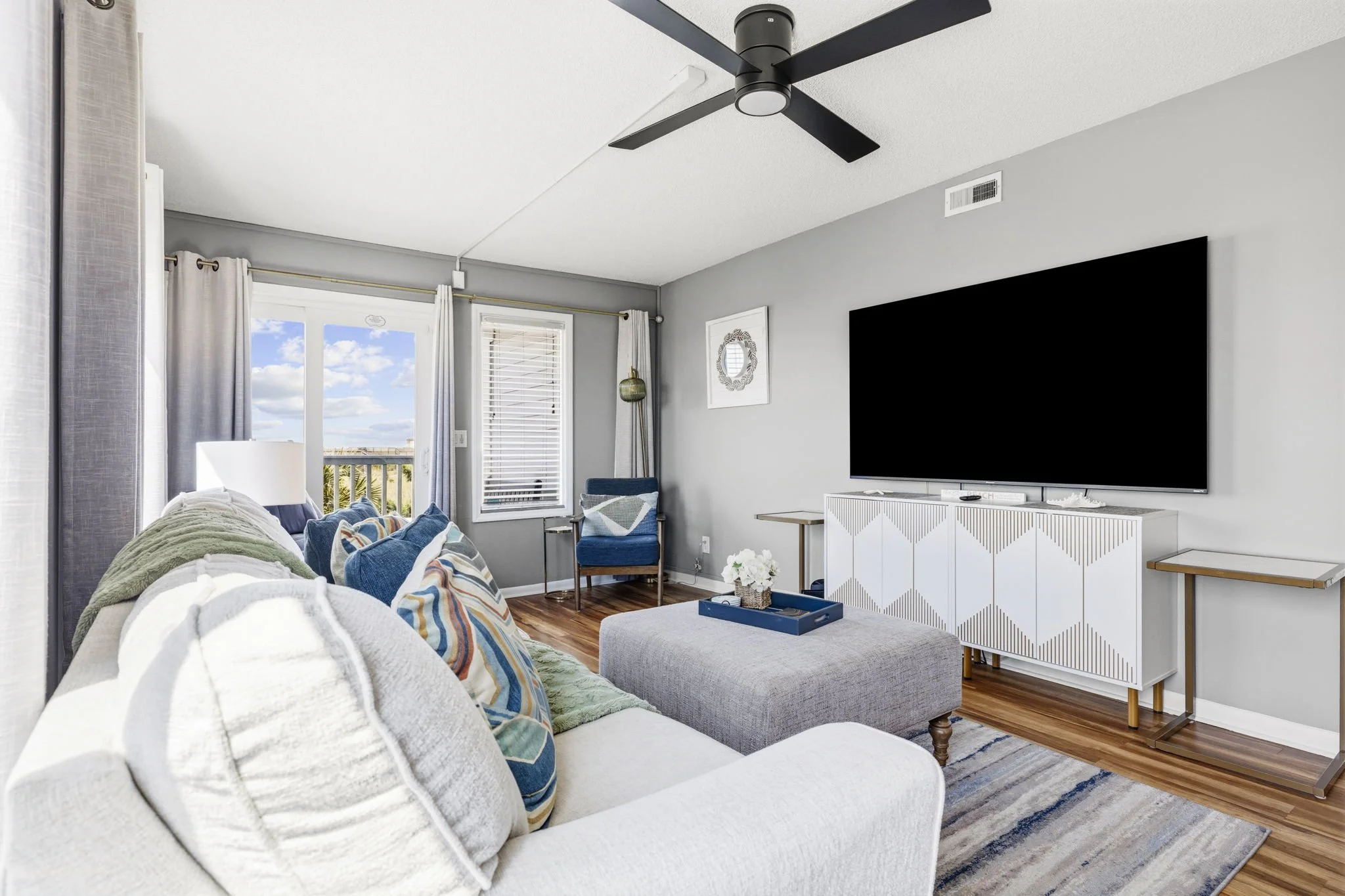 "The location was absolutely perfect. The condo was well equipped, clean, just enough for us. You can tell it had been upgraded recently. Very cozy."