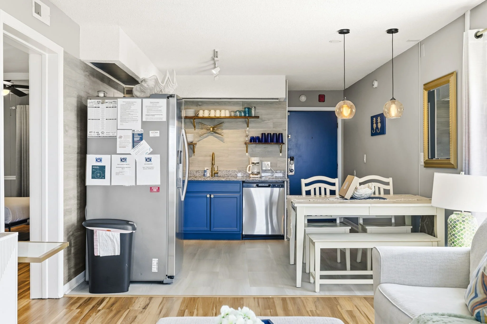 I loved how everything flowed together here. The open kitchen and dining area made it easy to gather for breakfast before the beach, enjoy family dinners, or simply relax and reconnect after a day in the sun.