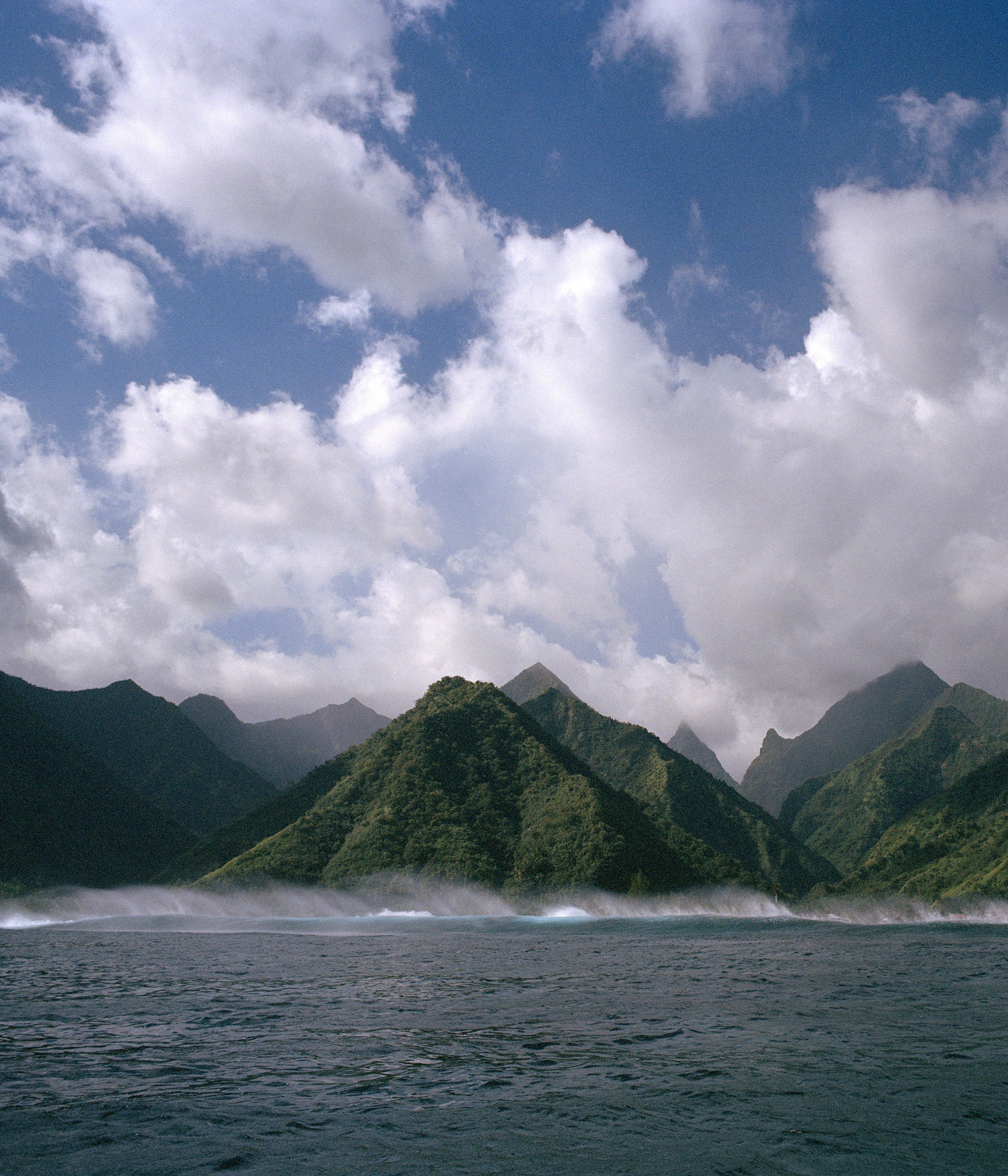 Teahupo'o.jpg