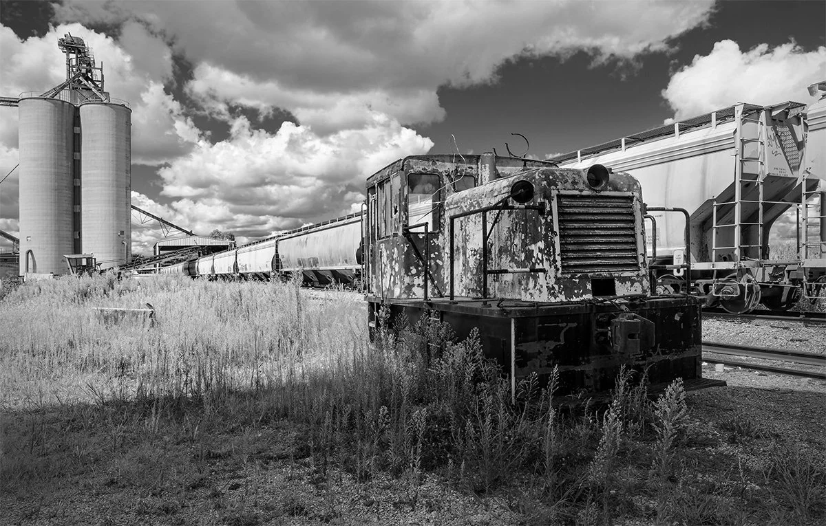 Lilly Chapel Grain Elevator, Yard Engine, Grain Cars, Lilly Chapel, Ohio