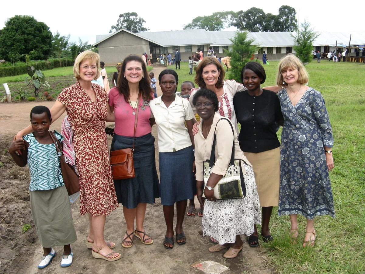 PIM-larger-story-group-at-school.jpg