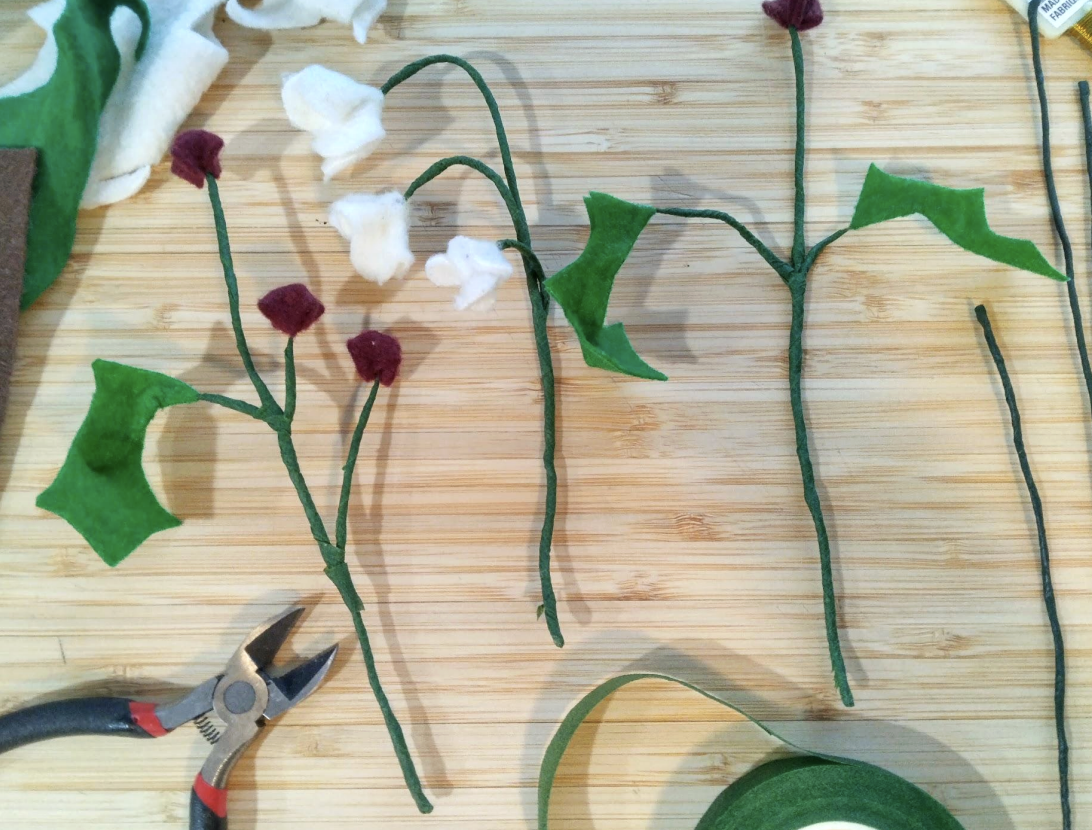 Making a Winter Felt Flower Mini Bouquet with Marijke