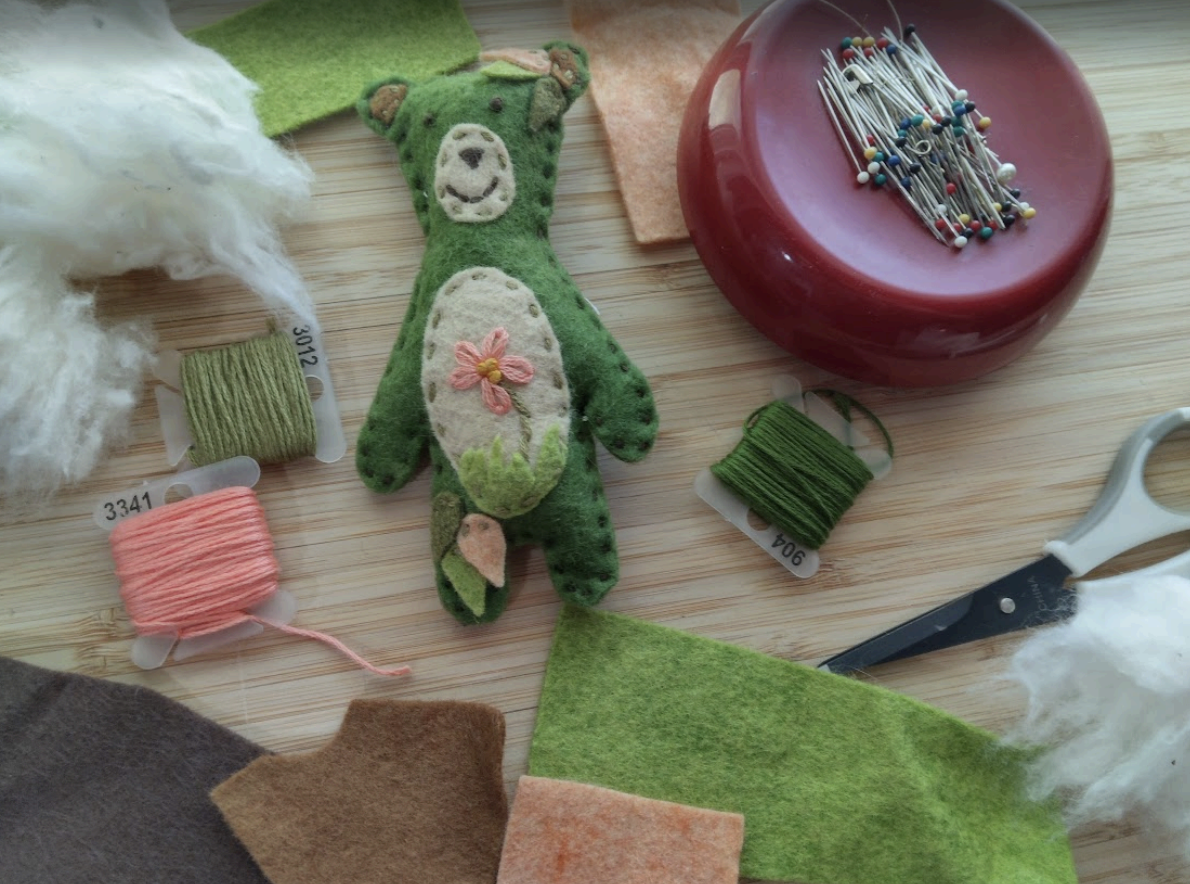 Making Hand Sewn Felt Bears with Marijke