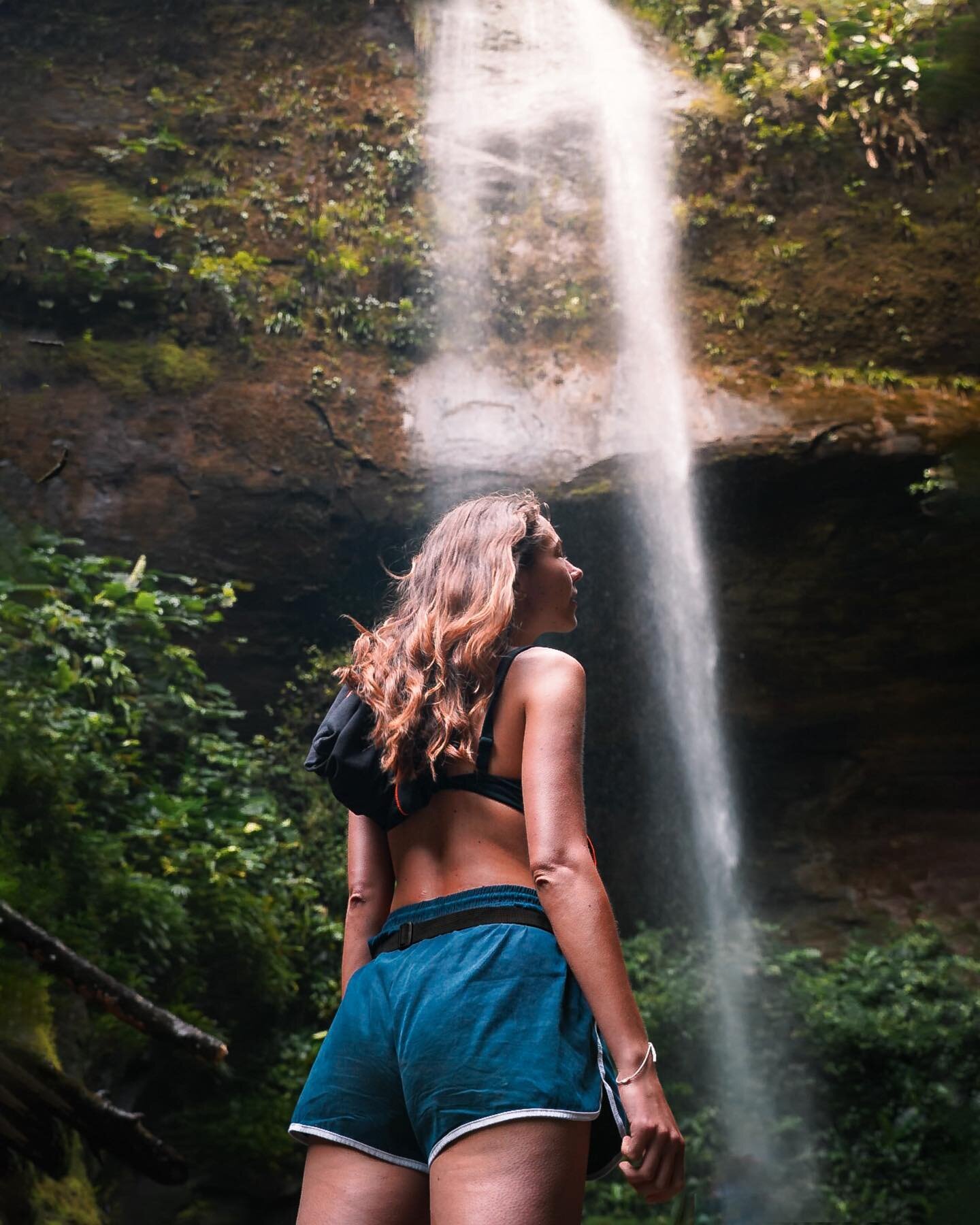 Let&rsquo;s find a beautiful place to get lost 🌎

📸 from our 2-week tour in the centre of Colombia 🇨🇴

🔗 Link in the bio 

#pacificcoast #waterfall #junglevibes #neverstopexploring #colombia #visitcolombia #guidedtour #grouptour #culturaltrip #c