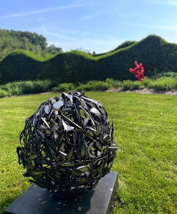 Isobel Folb Sokolow Copernicus’ Midnight Sun , 1994 Welded steel, welding rod, and gold leaf 40" diameter $68,000