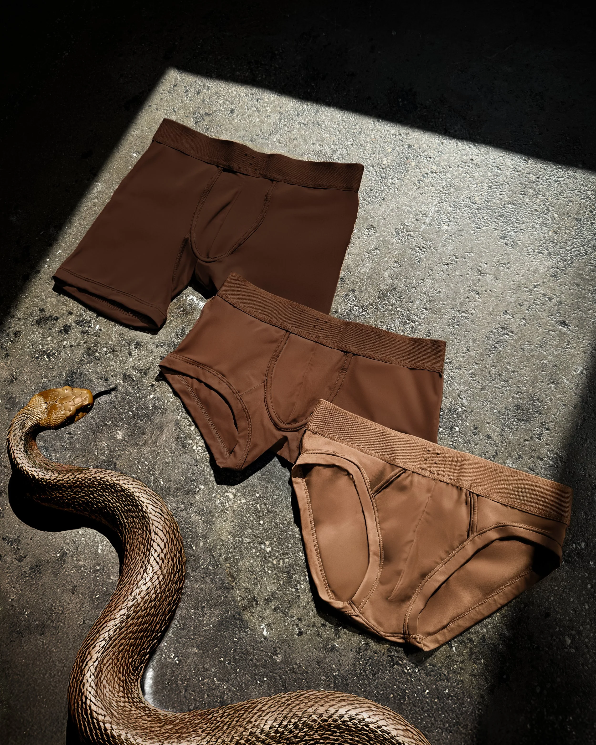 SNAKE_BEAU BAWDY SHOOT POSTS.jpg