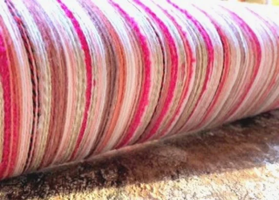 SAORI Limited Edition Warps: Strawberry sproll082