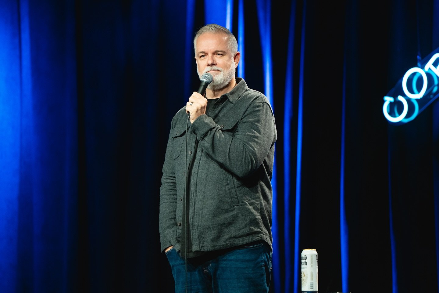 Fun show featuring for @rockydaledavis at a packed out @cobbscomedyclub last Sunday. With the magic man @jimmccambridge slowly taking my soul away one photo at a time.