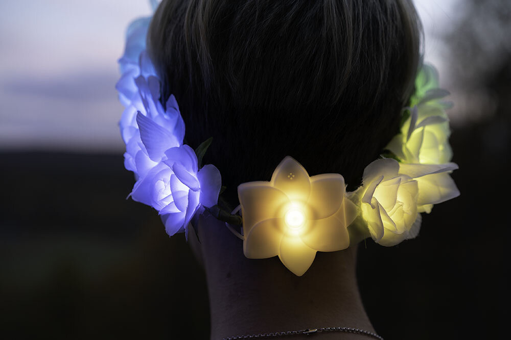 bluum-LED-flower-crown-wearable-head-2.jpg