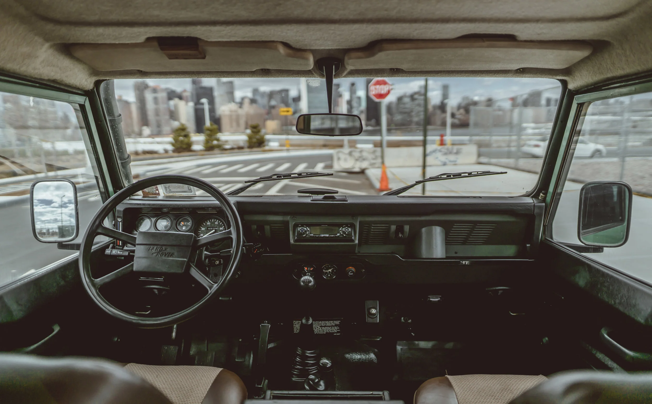 large_1987_Defender_110_2.5TD_05.jpg