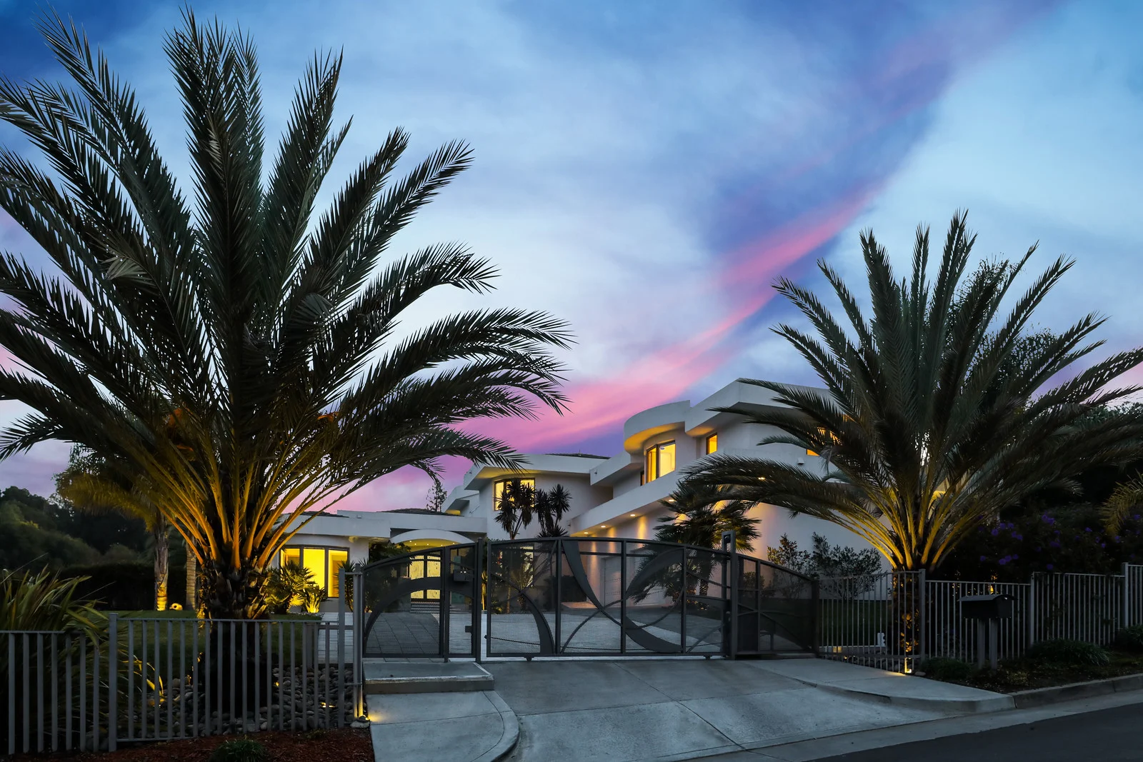4256 Manuela Twilight Blu Skye Media-0890-Edit-X3.jpg