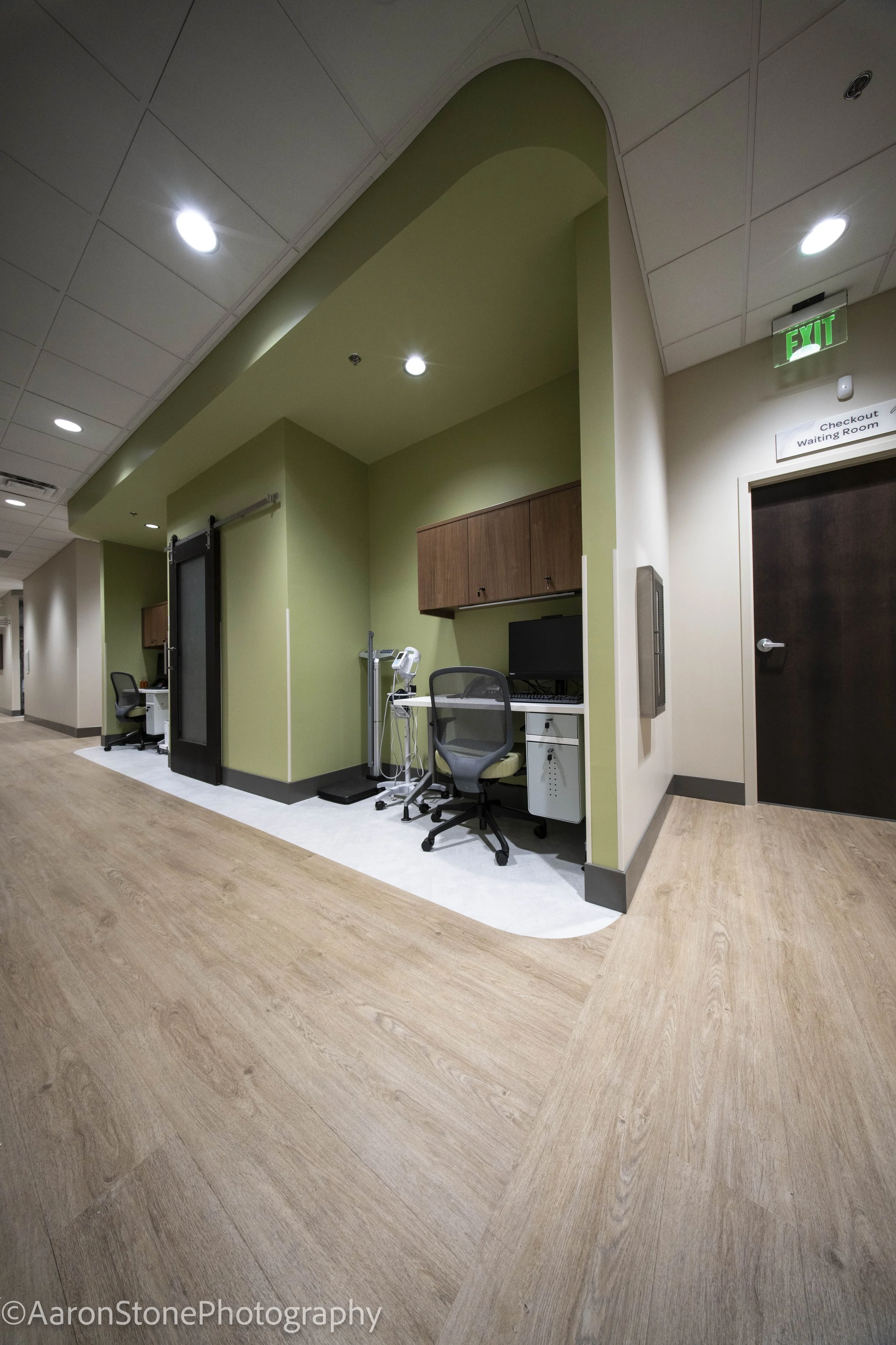 CORNERSTONE_117.jpg
