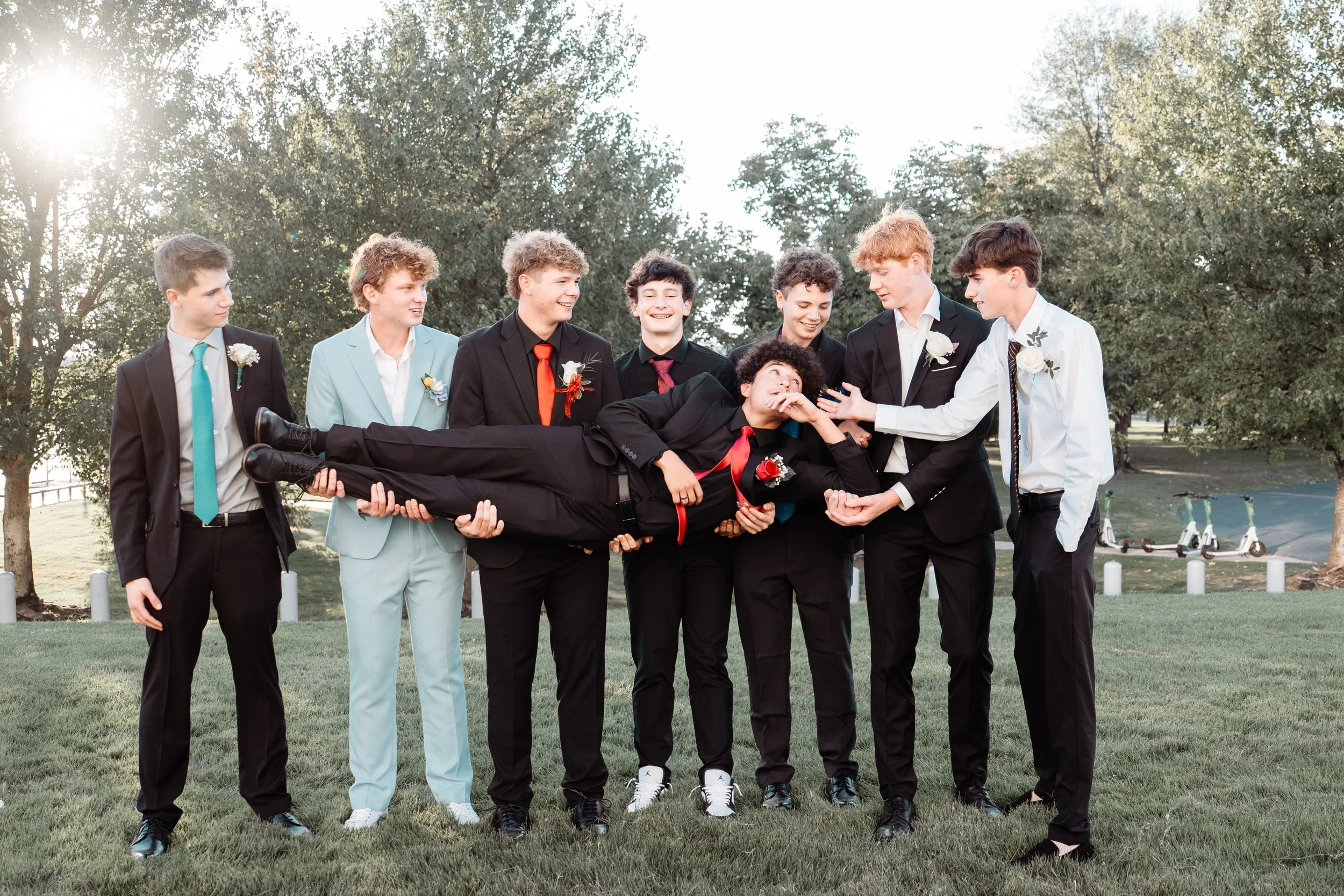 hoco_125.jpg