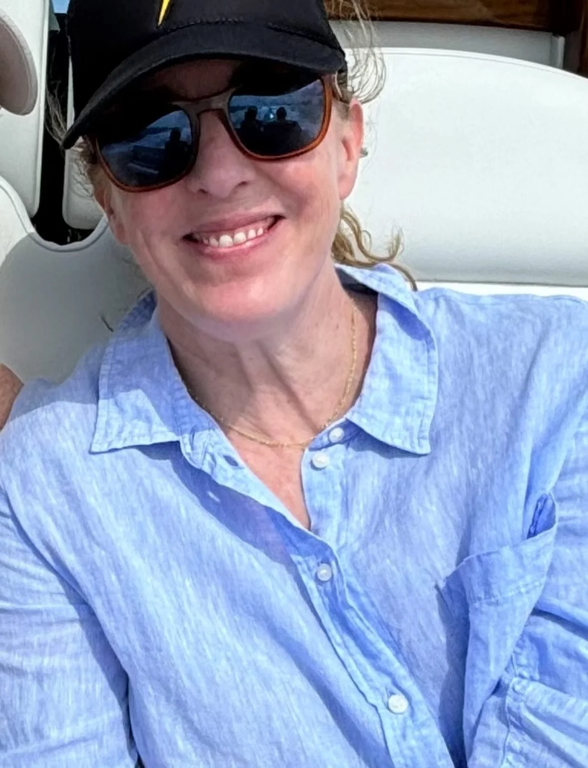 Dear Gap:

I need something to look forward to, and I wear your linen boyfriend shirt every day in the summer.

Please bring it back.

To me. And to the world.

Thank you for your prompt attention to this matter.