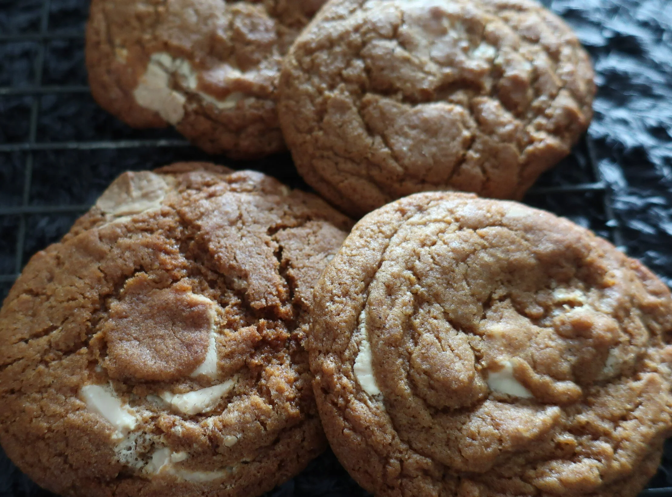 Chewy Ginger and White Chocolate Cookies 