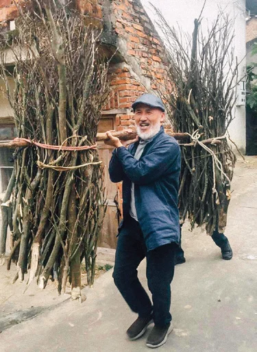 李先生個人照.jpg