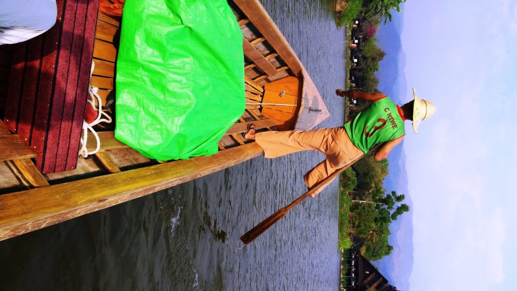 Fisherman-on-Inle-Lake-576x1024.jpg