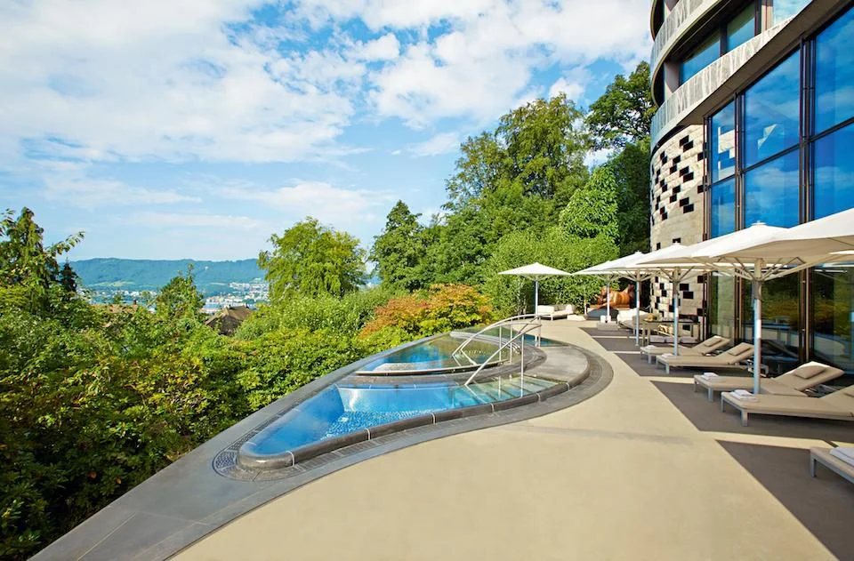https_2F2Fblogs-images.forbes.com2Fambergibson2Ffiles2F20182F072FDolder_Grand_Spa_Terrace.jpg