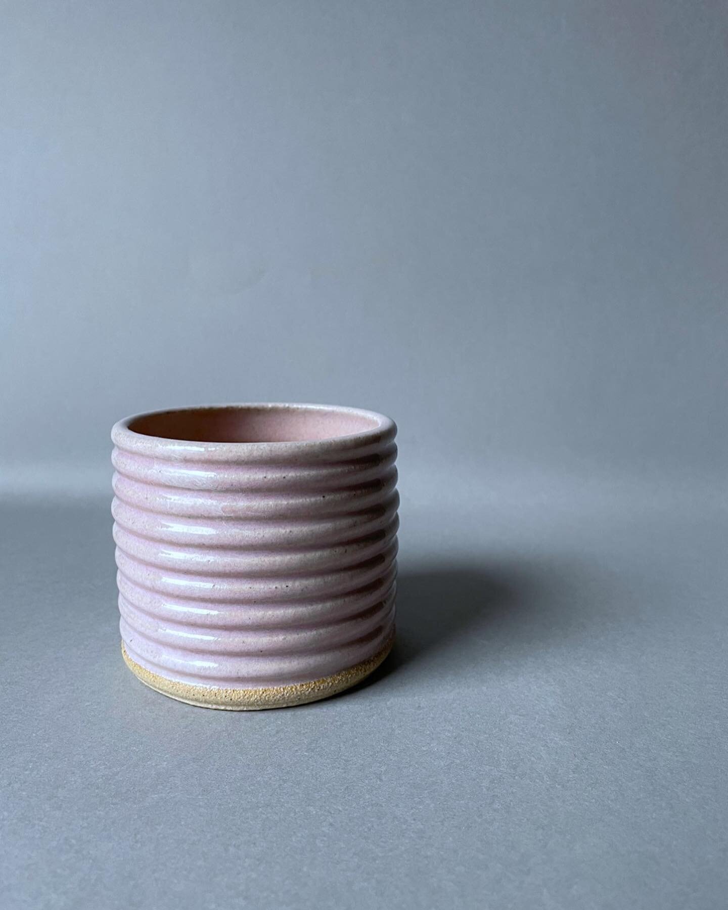 Pink ribbed tumblers or mini-planters on speckled clay
.
.
.
#pottery #ceramic #ceramics #potterylove #ceramicdesign #ceramicist #modernceramics #ceramiclicious #instaceramics #loveceramic #wheelthrownceramics #thekilnrooms #ihavethisthingwithceramic