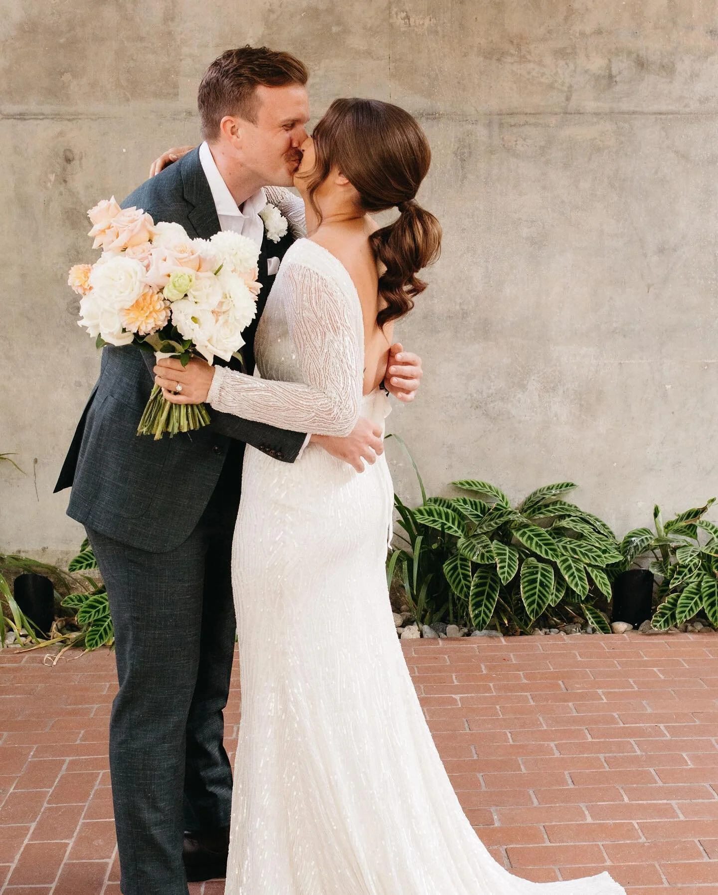 Some wedding day snaps from a recent bride @tamasineeee 
We used extensions to lengthen Tam&rsquo;s hair slightly to achieve this pony 
Captured by @wilde.visual 
Gorgeous makeup by @reneejean_makeup 
Venue @thelussh