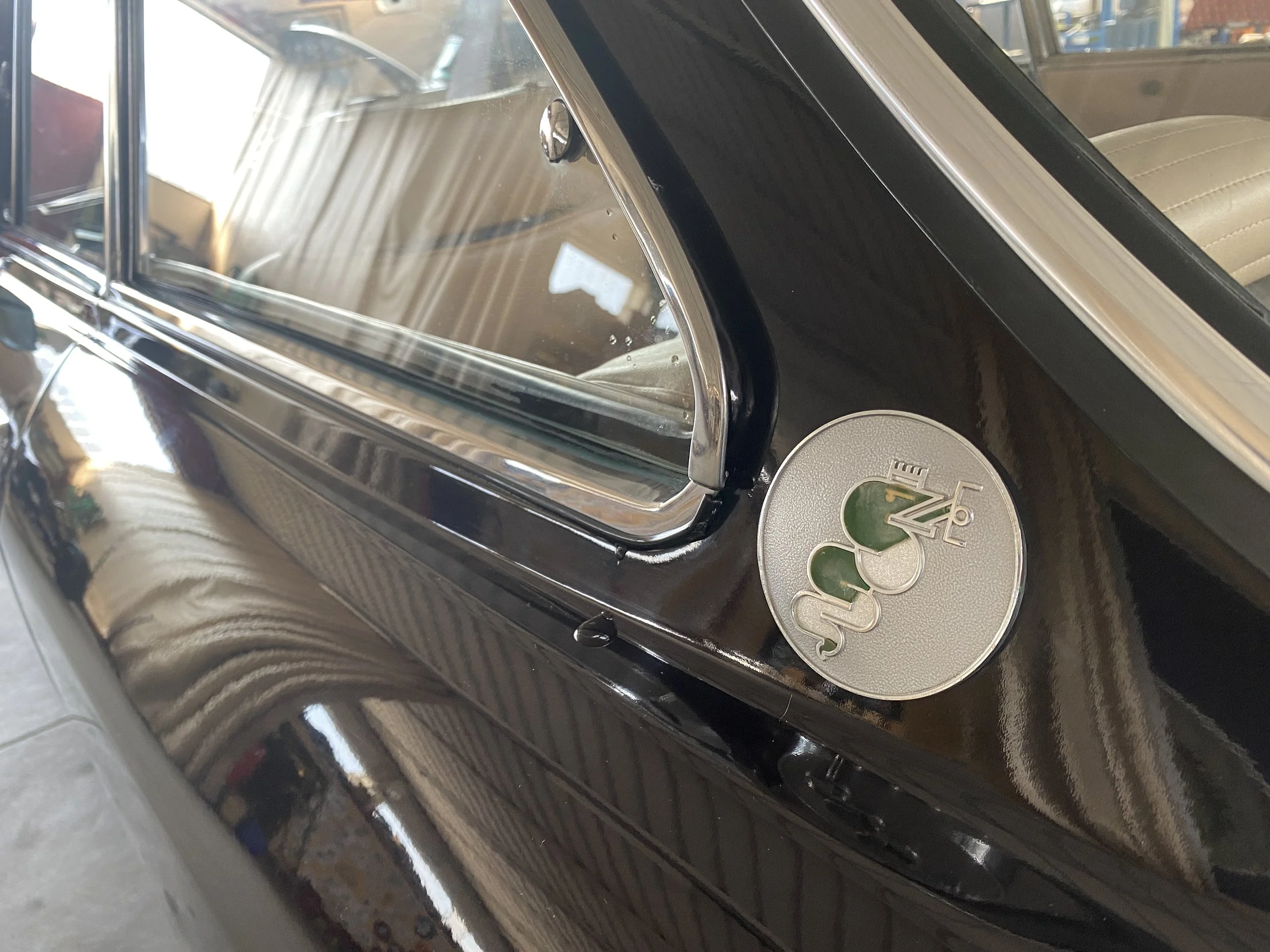 Sexy, grintosa e meravigliosamente conservata! 