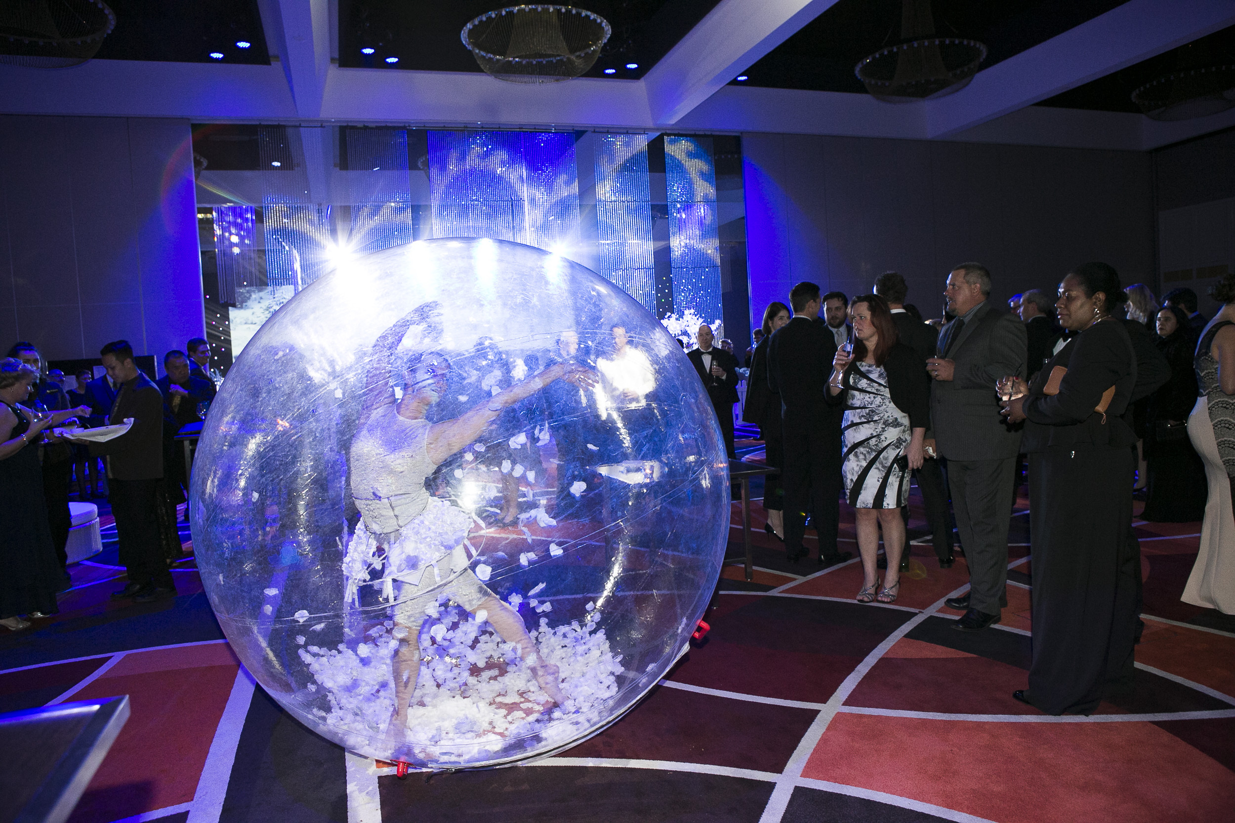 'Winter Wonderland' Snow-globe Roving