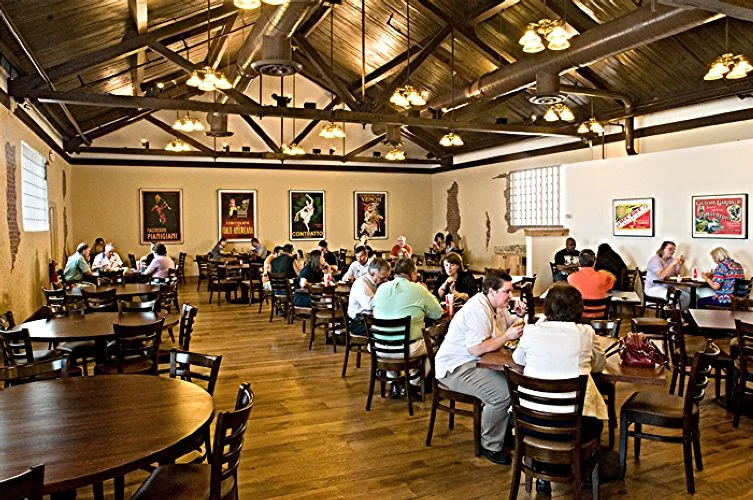 hjd-construction-deserio-s-trattoria.jpg