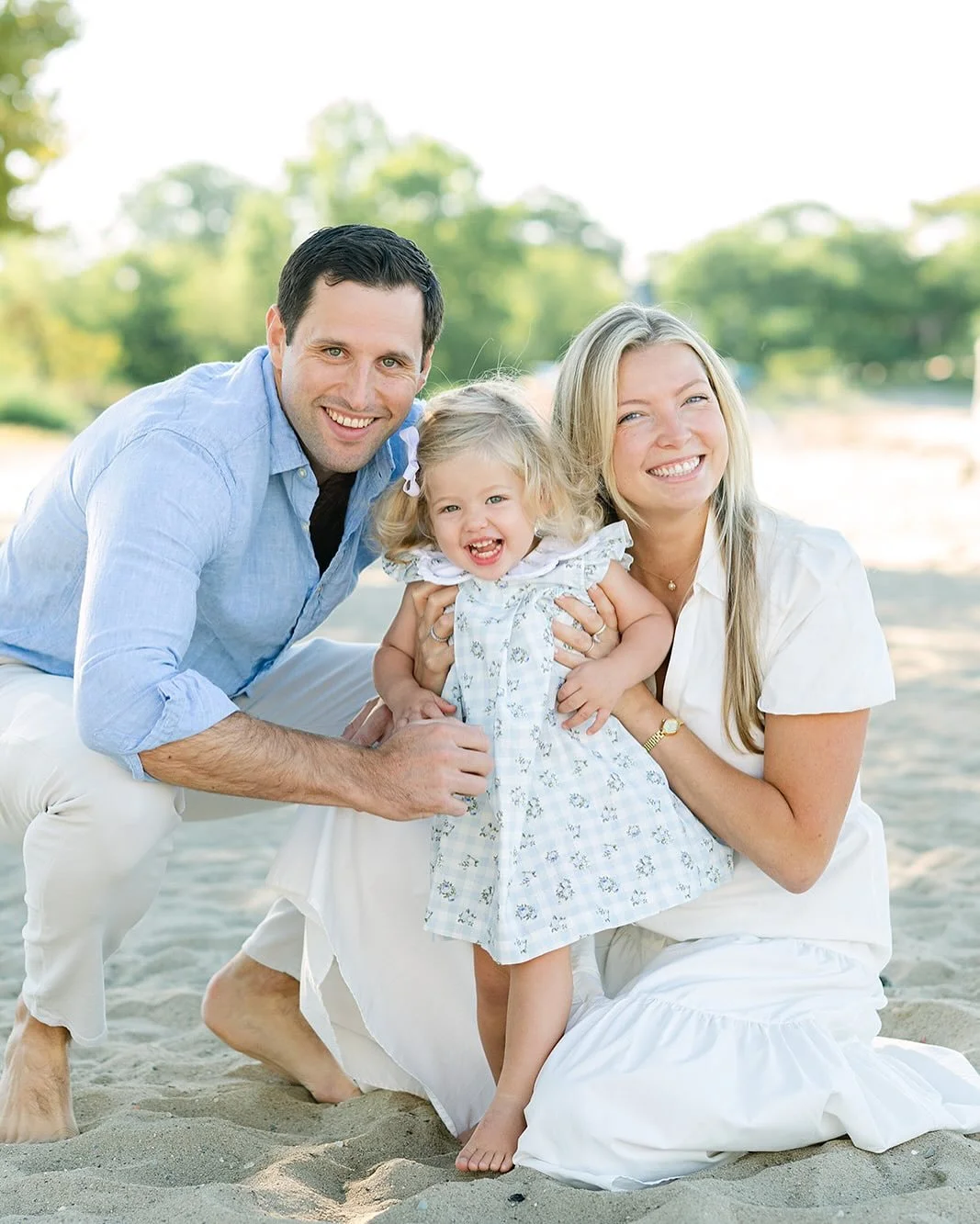 Early morning beach session :) love this time of day when we have the whole beach to ourselves!

#tiffaniphotography1 

#darienmoms #darienphotographer #darienfamilyphotographer #ctfamilyphotographer #themotherhoodanthology #thekindredpath #theartist