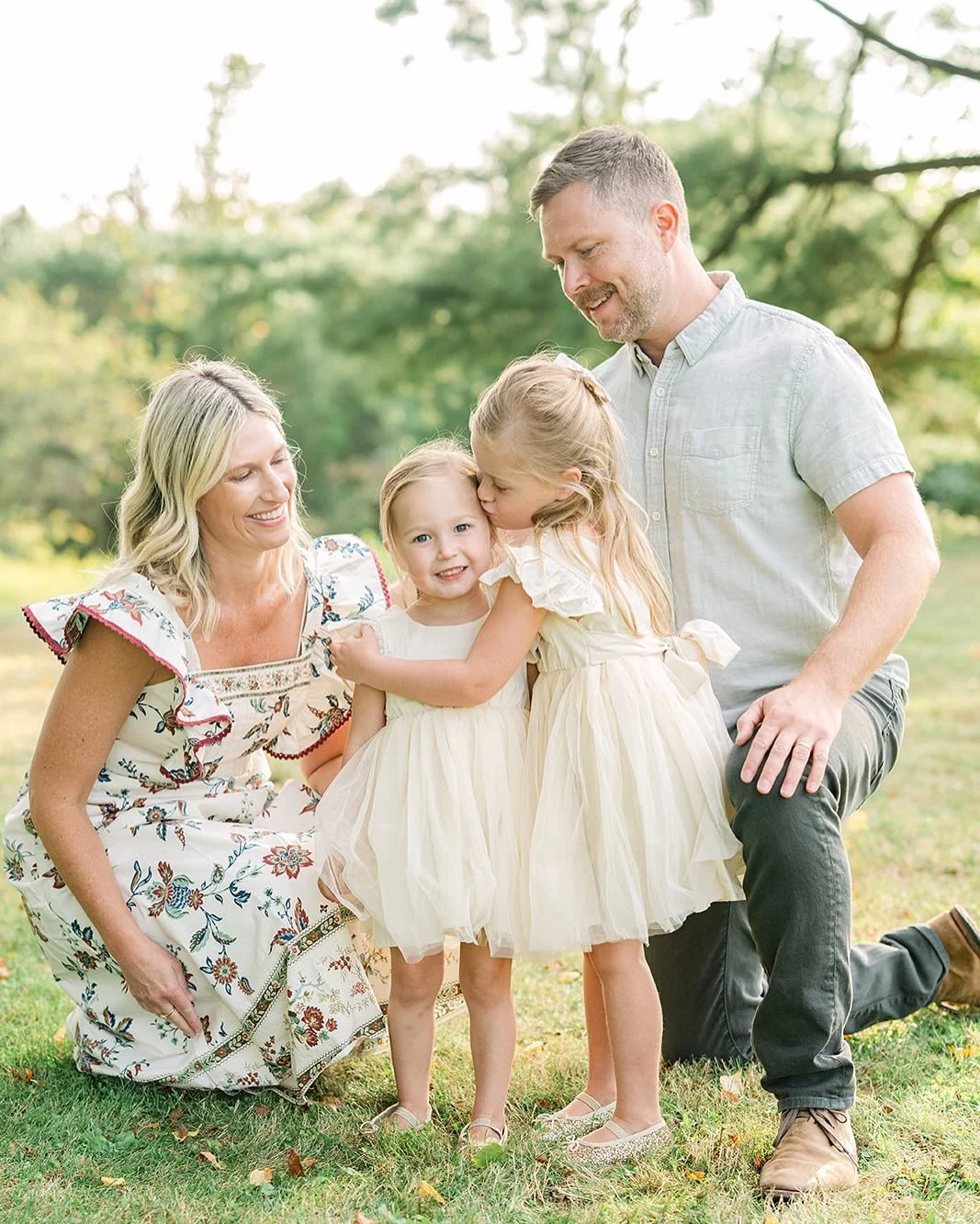 Deep into mini sessions and they have been amazing ! Spending time at new locations with the most fun families! What could be better?? 

#darienmoms #darienphotographer #darienfamilyphotographer #newcanaanmoms #newcanaanphotographer #newcanaanfamilyp