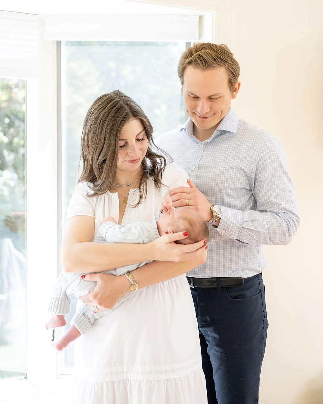 Simple, classic newborns sessions are so timeless. You will always treasure capturing those first emotions, the way they fit perfectly in your arms and the tiny details.

#darienmoms #dariennewbornphotographer #inhomenewbornsession #themotherhoodanth