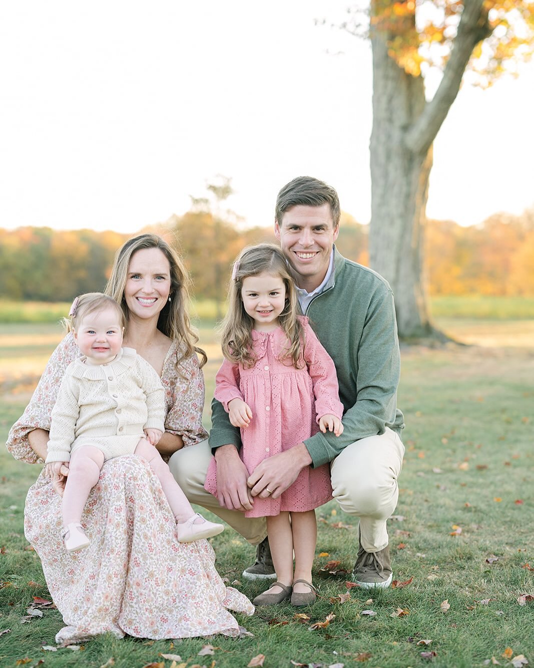 What an honor it is to capture sweet families year after year. 🩷 

#tiffaniphotography1 

#darienmoms #darienphotographer #rowaytonmoms #themotherhoodanthology #thekindredpath #newcanaanmoms #newcanaanphotographer #ctfamilyphotographer #westchesterm