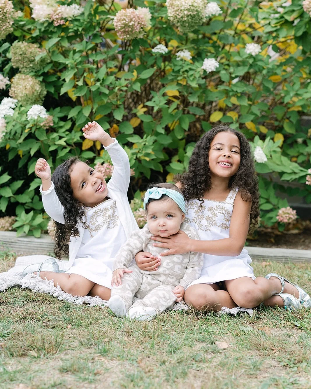 Happy Friday!!!! Feels like this kicks off the holiday season! I hope you all have a great weekend!
#tiffaniphotography1 

#darienmoms #darienphotographer #darienfamilyphotographer #ctfamilyphotographer #themotherhoodanthology #thekindredpath #newcan