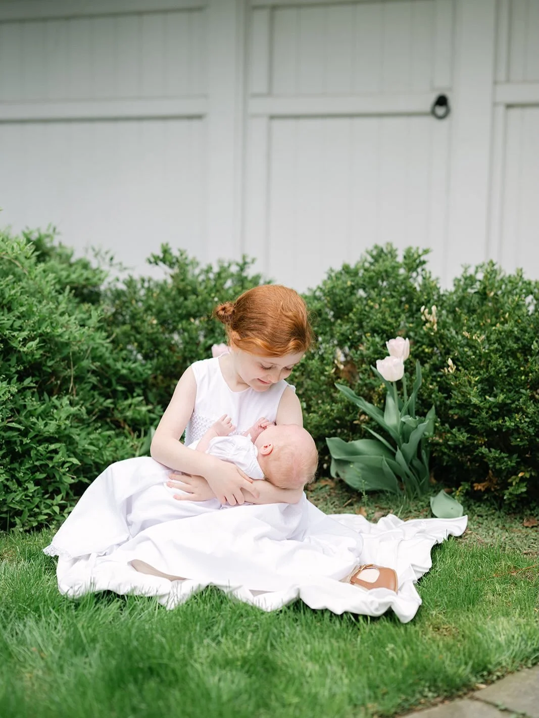 Hand in hand, heart to heart ❤️. Sharing some sweet early moments of sisterhood. 

#darienmoms #westchesternewbornphotographer #fairfieldcountymoms #newcanaanmoms #westportmoms