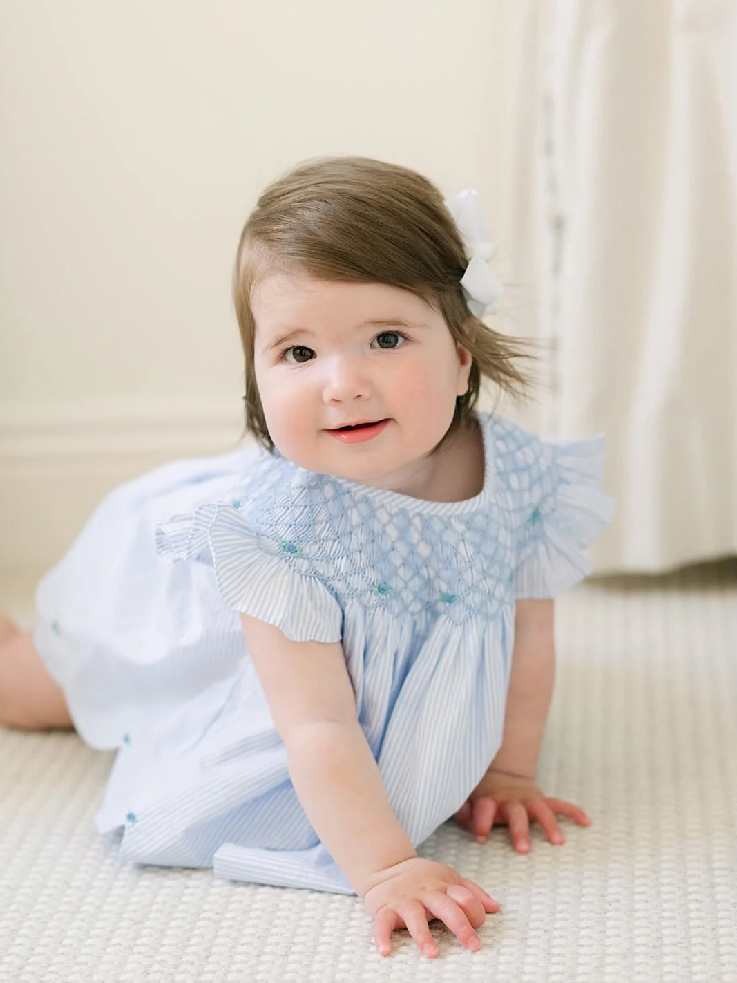 Happy Friday !

Sharing a few images from sweet first birthday session! I love capturing this milestone, the perfect little face and the personality! 

#darienmoms #newcanaanmoms #fairfieldcountymoms #westchestermoms #themotherhoodanthology
