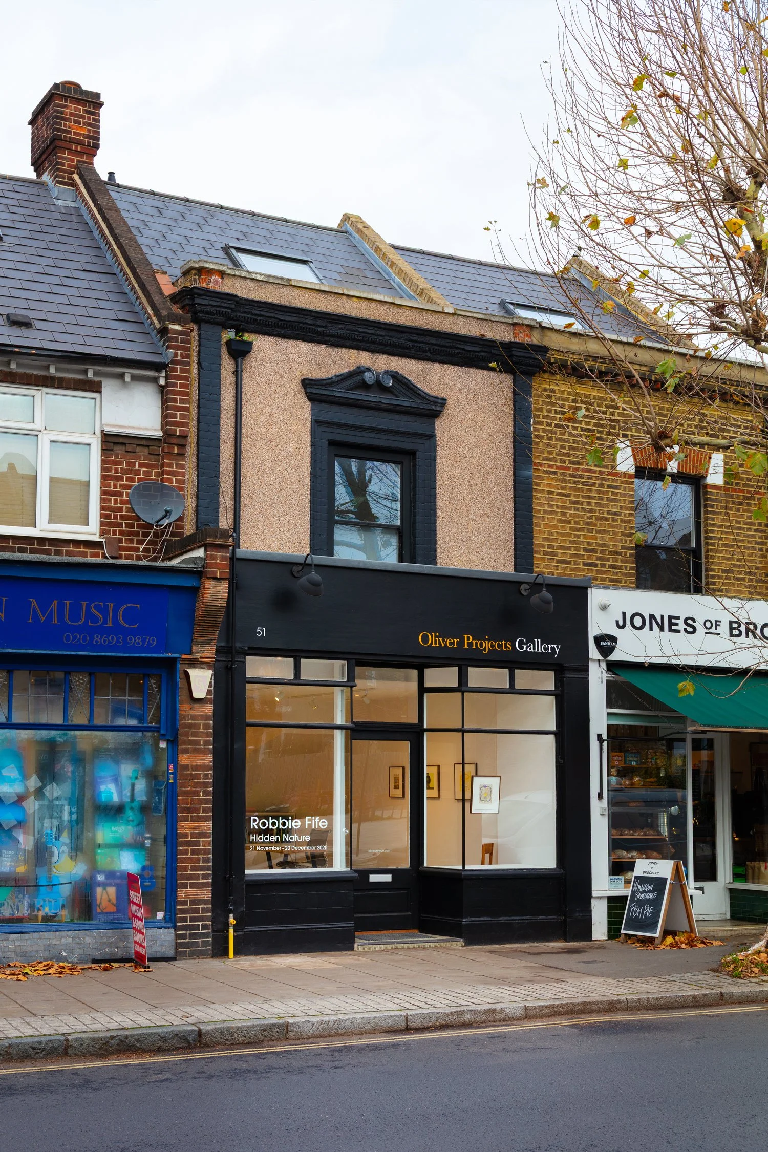 Robbie-Fife-Oliver-Projects-Gallery-exterior.jpg