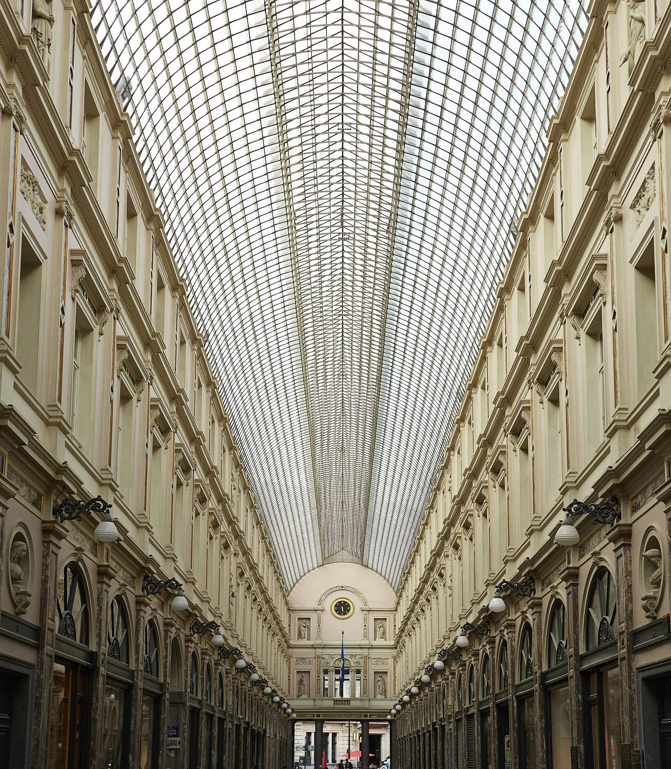 YS-1406-Hotel-des-Galeries-167L.jpg