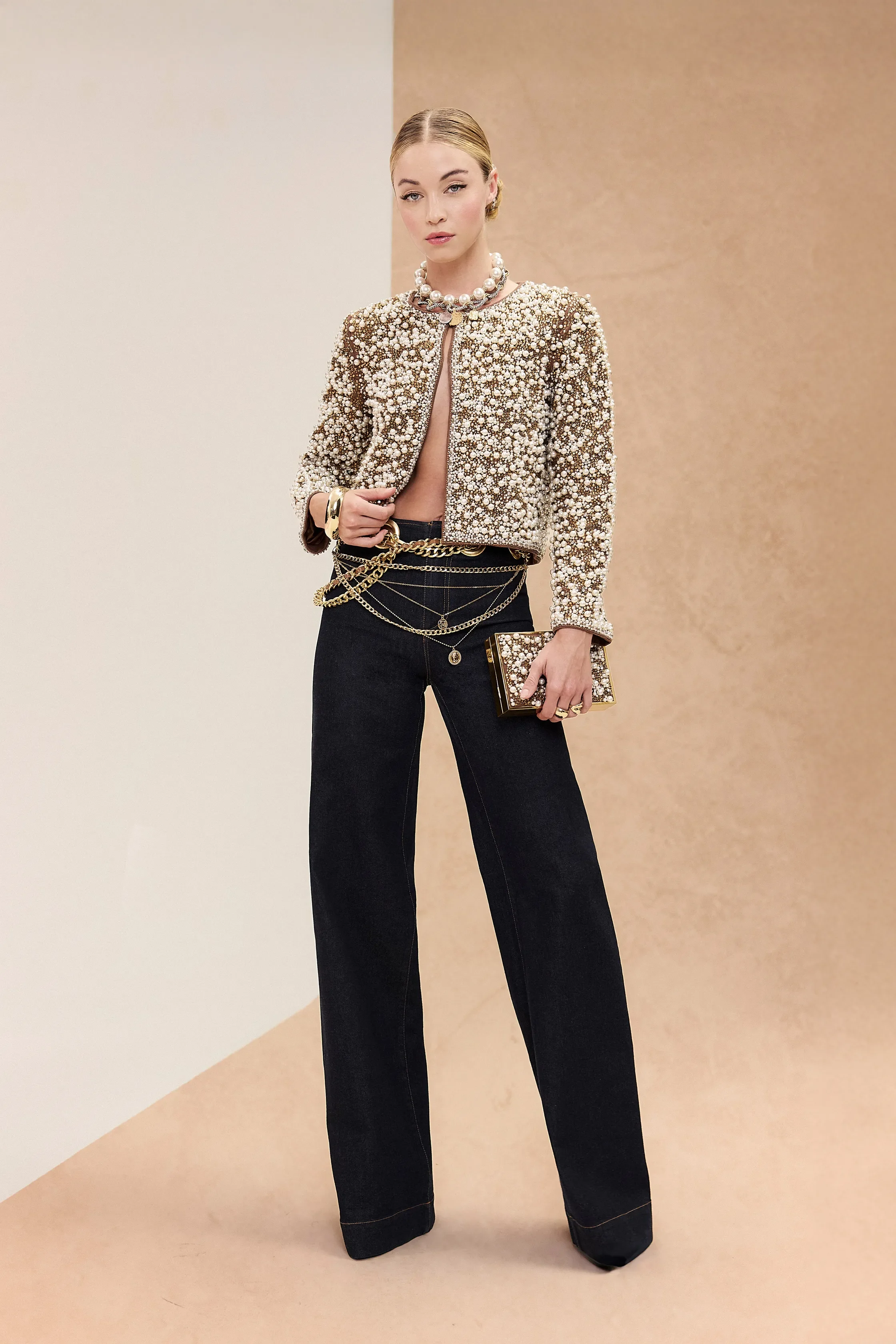 00015-alice-and-olivia-spring-2026-ready-to-wear-credit-amanda-pratt-brand.jpg.webp