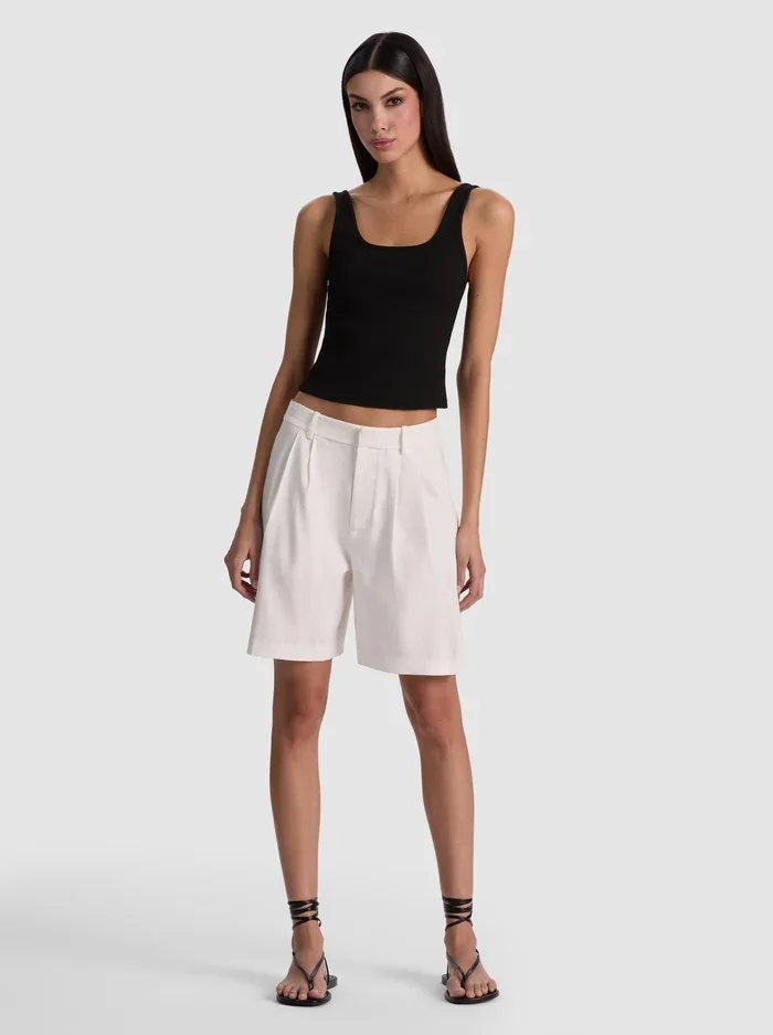 CL000418606A127_02.webp