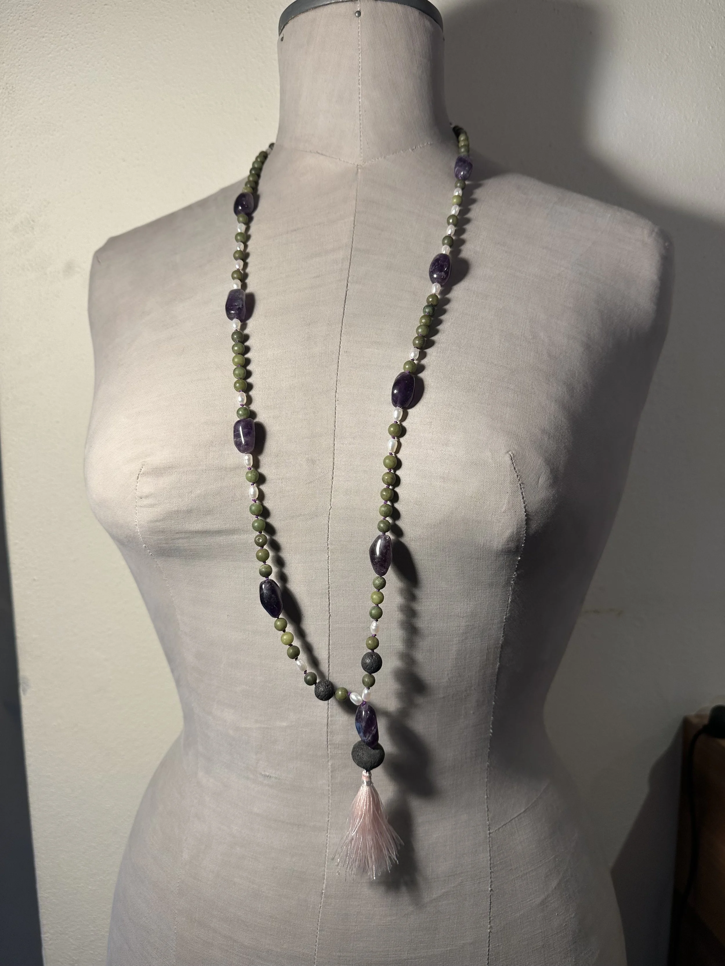 Giornata all'atèlier C'era una volta di Ascona / Il mala, rosario tibetano