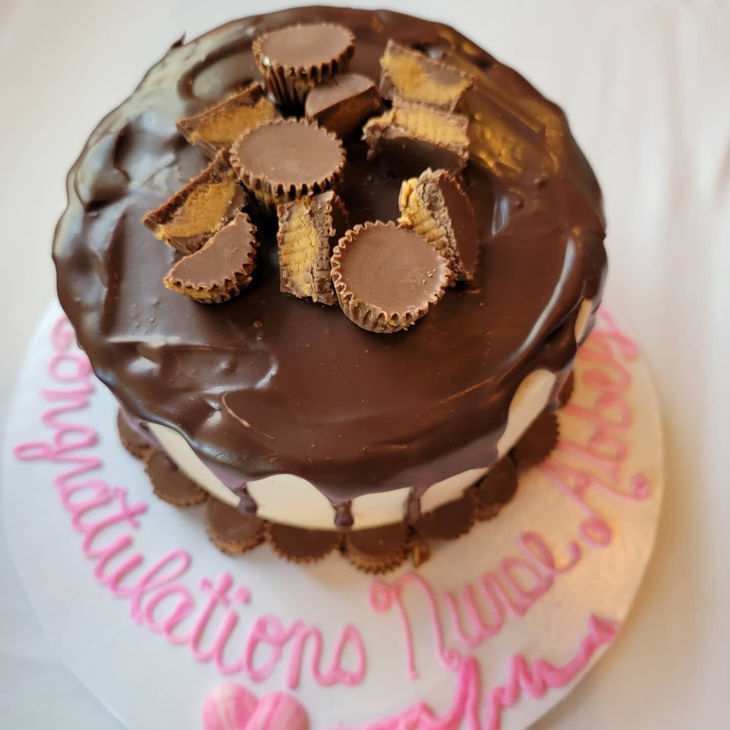 Celebrating Nurse Abbey's graduation!! Her request...Chocolate, peanut butter cake. 

#sweetnessinyourlife #bestcakeson30a #cakesofinstagram #seagroveplaza #graytonseafoodco  #southwalton #30alocalbusiness #madefromscratch #madewithlove #sweeton30a