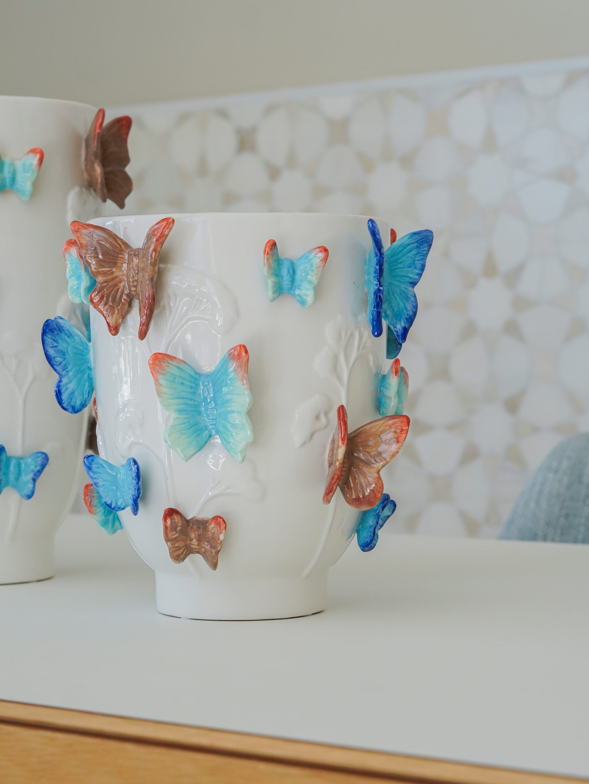 Vazen Atelier Vases butterflies handmade decoration