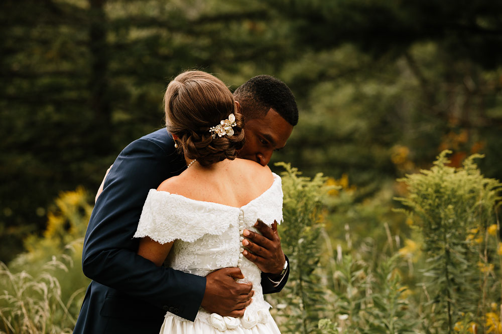 pattersons-fruit-farm-orchard-hills-center-wedding-photography-chesterland-ohio-cleveland-wedding-photographers-60.jpg