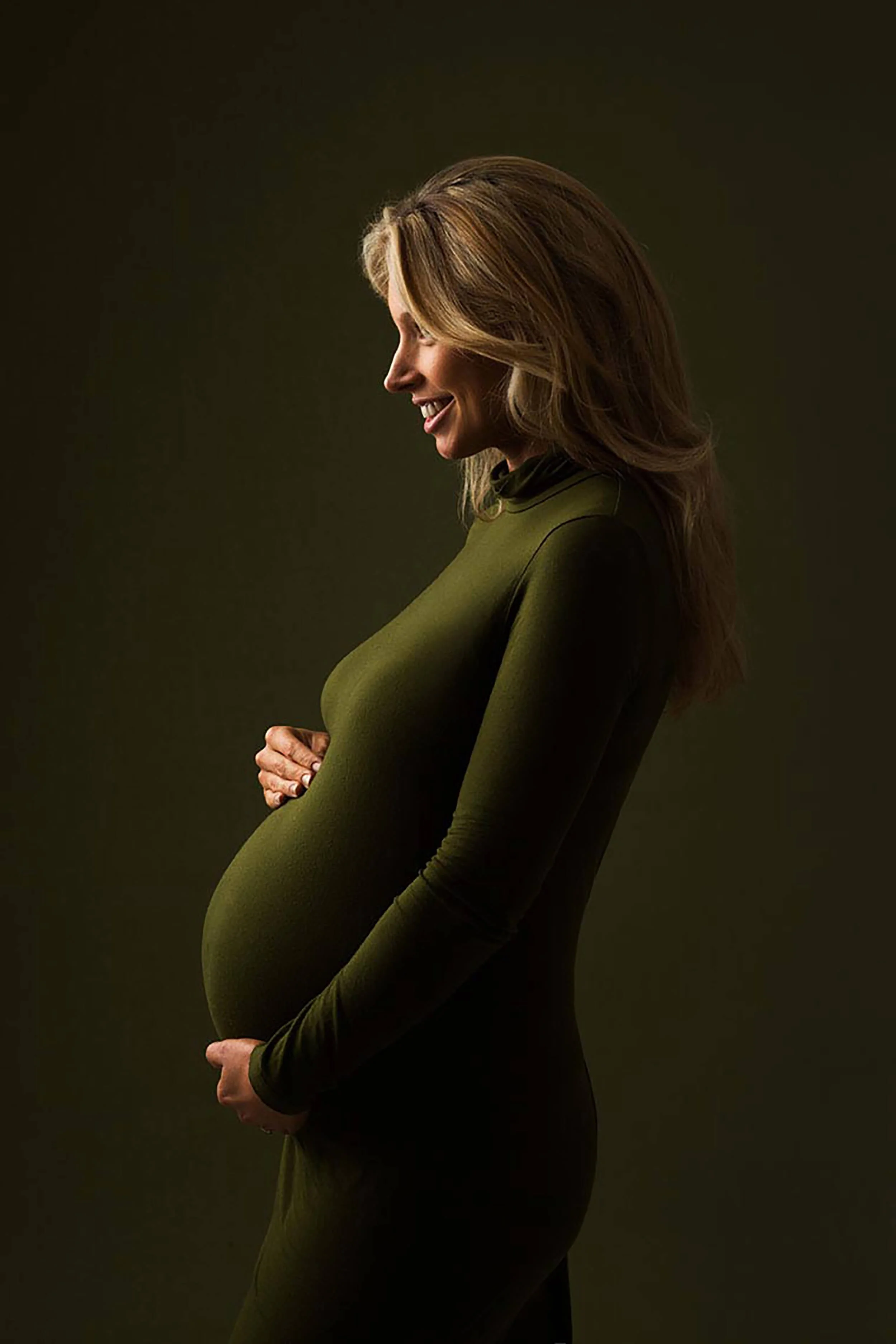 Pregnancy-Studio-Portrait-Green-Dress.JPG
